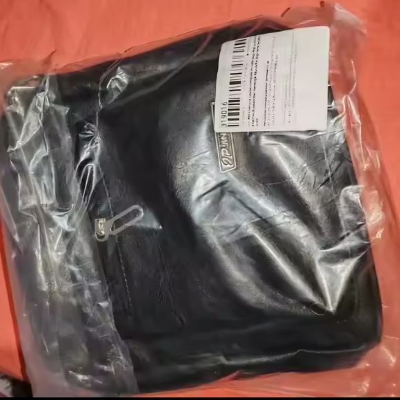 Men’s Crossbody Shoulder Bag - PU Leather - Picture 11 of 14